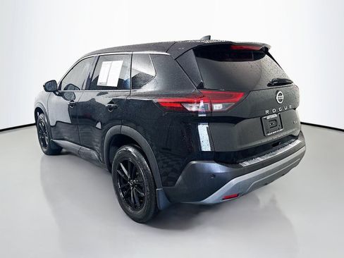 Used 2021 Nissan Rogue SV FWD image 5