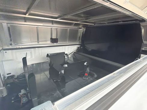 Used 2021 Ford F150 XLT AWD/4WD image 17