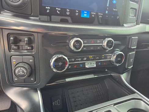 Used 2025 Ford F150 Raptor AWD/4WD image 18