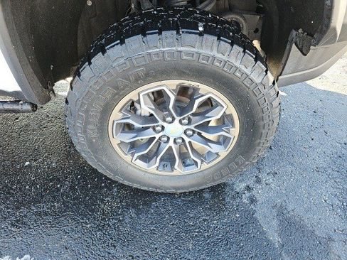 Used 2020 Chevrolet Colorado ZR2 image 10