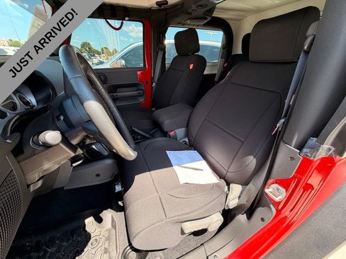Used 2010 Jeep Wrangler Rubicon w/ PWR Convenience Group AWD/4WD image 12