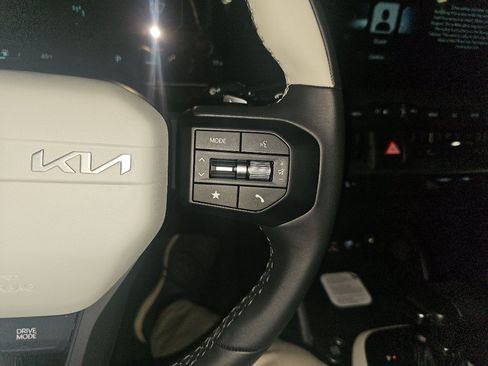 New 2025 Kia K4 GT-Line w/ GT-Line Premium Package FWD image 13