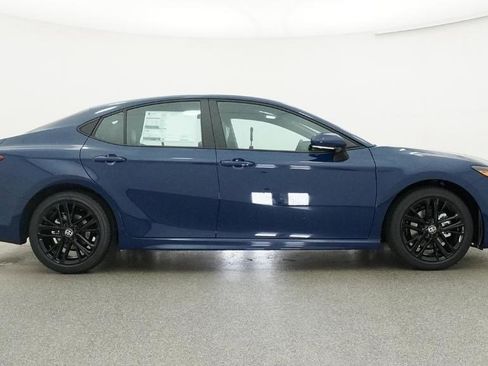 New 2026 Toyota Camry SE w/ Convenience Package image 2