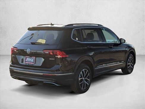 Used 2021 Volkswagen Tiguan SE image 5