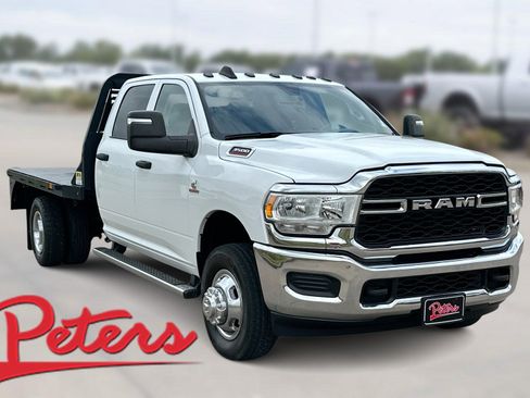 Used 2024 RAM 3500 Tradesman w/ Chrome Appearance Group AWD/4WD image 1