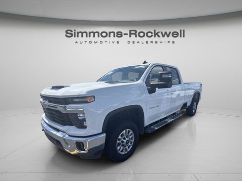 Used 2025 Chevrolet Silverado 2500 LT w/ Convenience Package AWD/4WD image 1