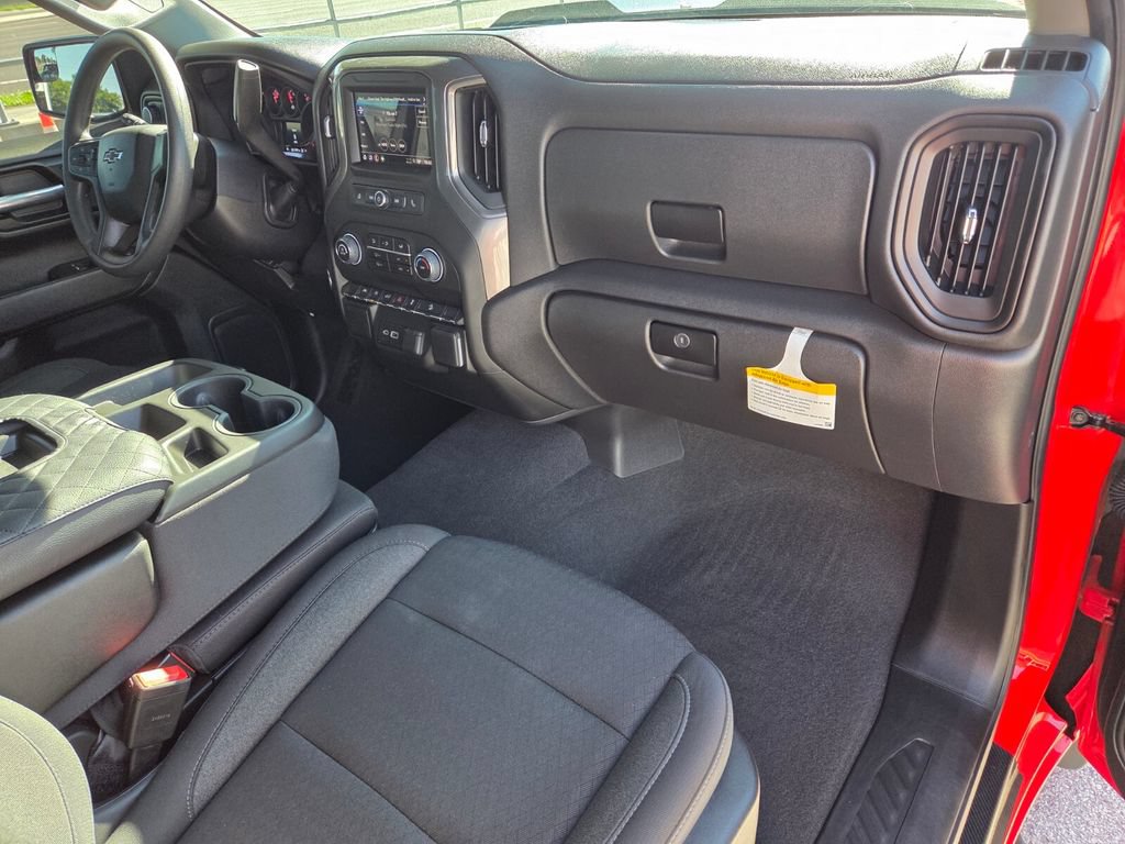 Used 2025 Chevrolet Silverado 1500 Custom Trail Boss w/ Dark Appearance Package AWD/4WD image 17