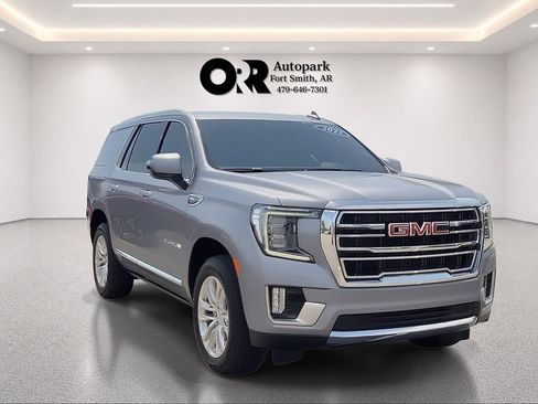 Used 2021 GMC Yukon SLT RWD image 1
