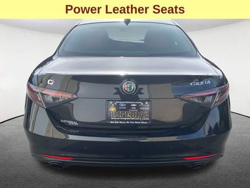 Used 2024 Alfa Romeo Giulia Ti w/ Performance Driving Package image 12