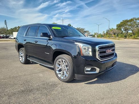 Used 2017 GMC Yukon SLT image 1