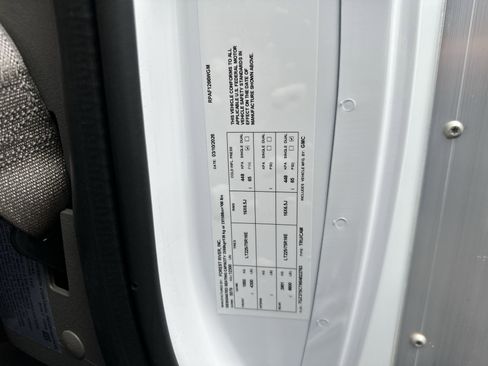 New 2025 GMC Savana 3500 w/ Power Convenience Package RWD image 25