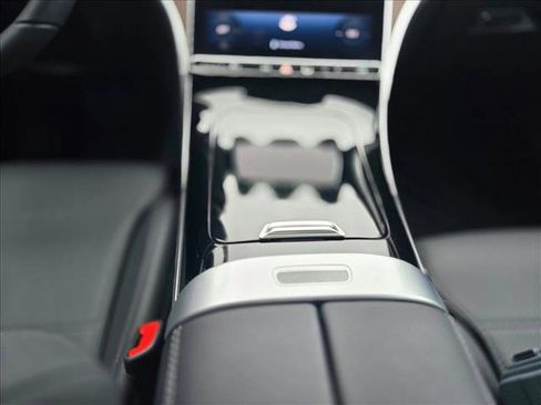 Certified 2024 Mercedes-Benz C 300 Sedan image 16