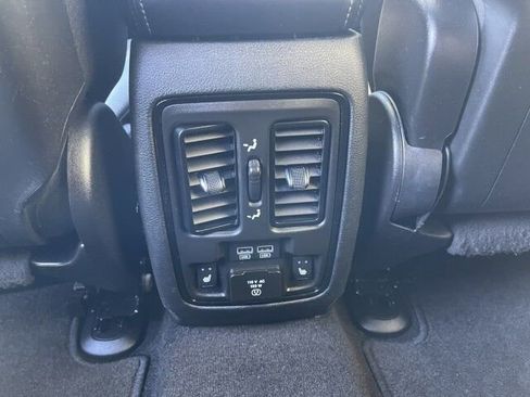 Used 2022 Dodge Durango GT image 17