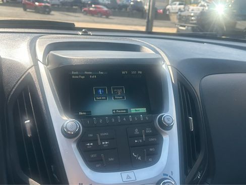 Used 2017 Chevrolet Equinox Premier w/ Enhanced Convenience Package FWD image 34