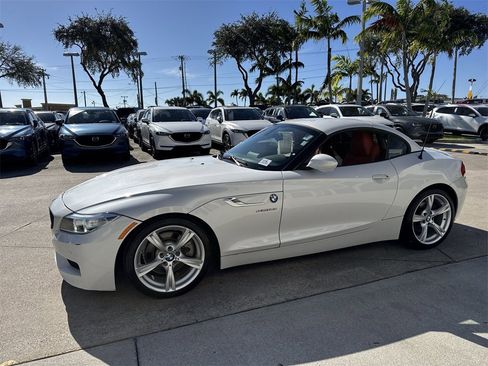 Used 2016 BMW Z4 sDrive28i image 11