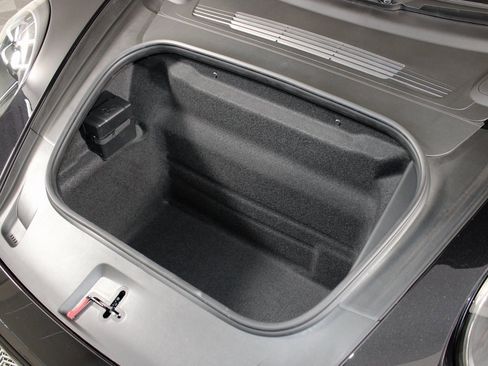 New 2026 Porsche 911 Carrera 4S image 12