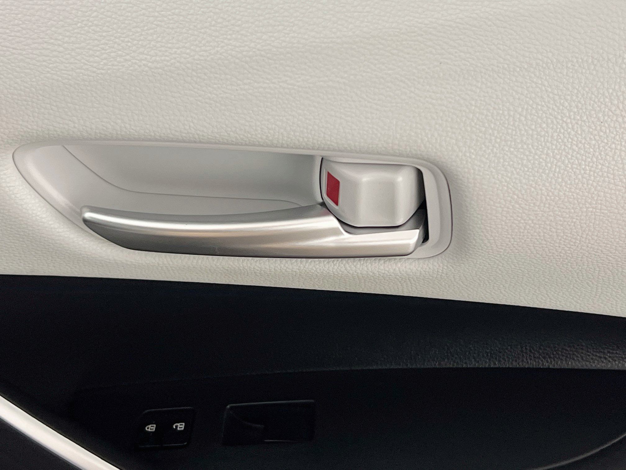 Used 2024 Toyota Corolla SE FWD image 31