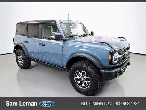 New 2025 Ford Bronco Badlands image 1