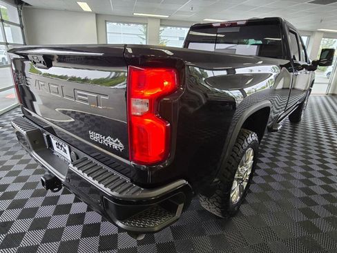 Used 2022 Chevrolet Silverado 3500 High Country w/ Z71 Off-Road Package AWD/4WD image 3