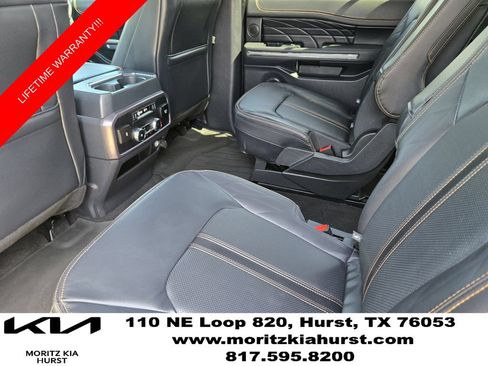 Used 2024 Ford Expedition Platinum AWD/4WD image 30