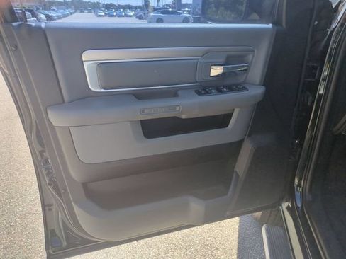 Used 2015 RAM 2500 SLT w/ Luxury Group AWD/4WD image 12
