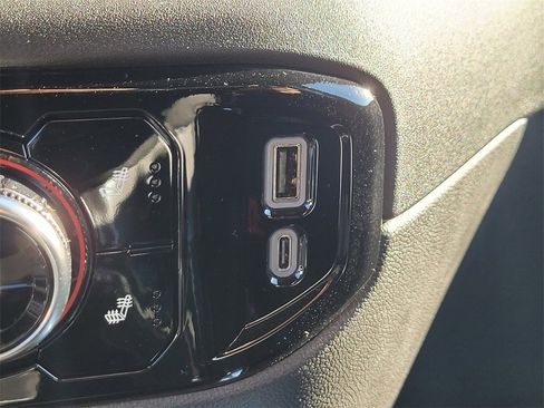 New 2026 GMC Sierra 1500 Elevation w/ Preferred Package image 16