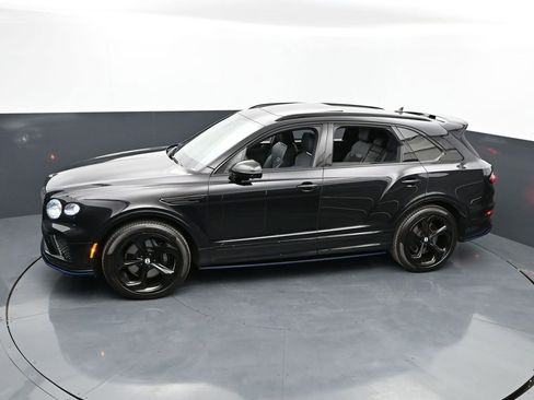 Used 2025 Bentley Bentayga AWD/4WD image 63