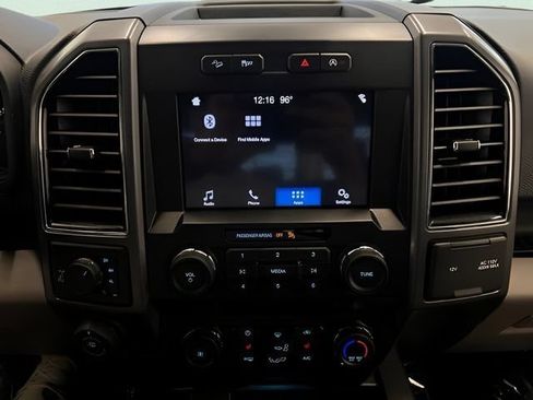 Used 2019 Ford F150 XLT w/ Equipment Group 302A Luxury AWD/4WD image 22