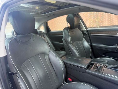 Used 2015 Hyundai Genesis 3.8 w/ Option Group 04 image 37