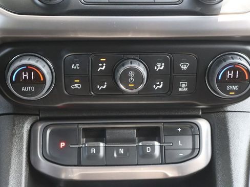 Used 2023 GMC Acadia AT4 AWD/4WD image 18