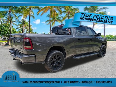 Used 2023 RAM 1500 Laramie AWD/4WD image 4