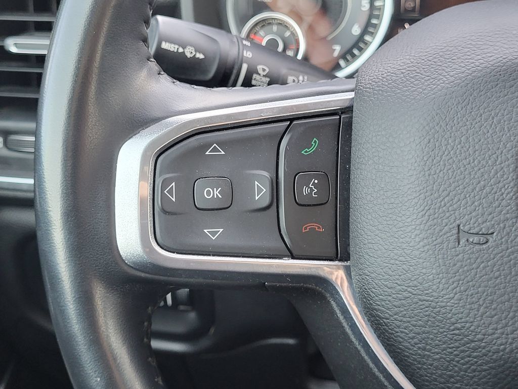 Used 2022 RAM 1500 Laramie AWD/4WD image 18