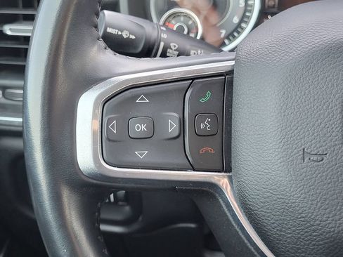 Used 2022 RAM 1500 Laramie AWD/4WD image 18