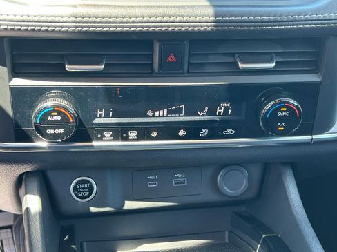 Used 2023 Nissan Rogue SV AWD/4WD image 21