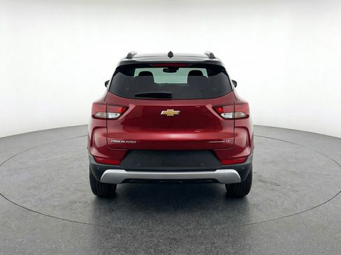 Used 2025 Chevrolet TrailBlazer LT w/ Driver Confidence Package image 7