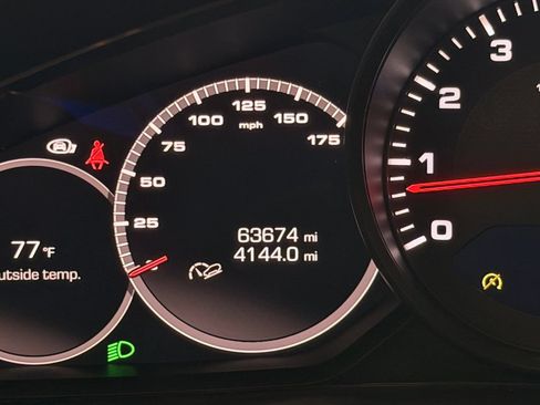 Certified 2021 Porsche Cayenne AWD/4WD image 22