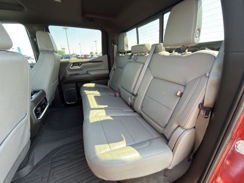 Used 2023 GMC Sierra 1500 SLT w/ SLT Premium Package AWD/4WD image 15
