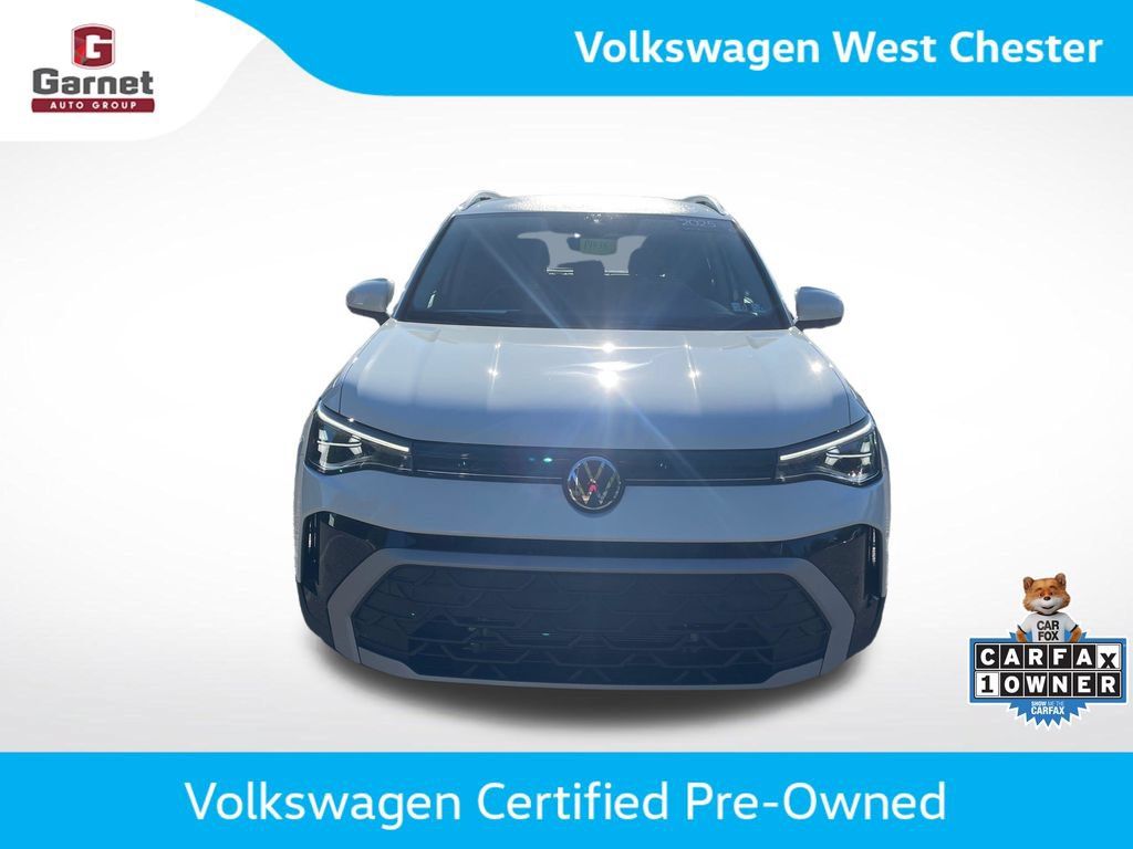 Certified 2025 Volkswagen Taos SE AWD/4WD image 9