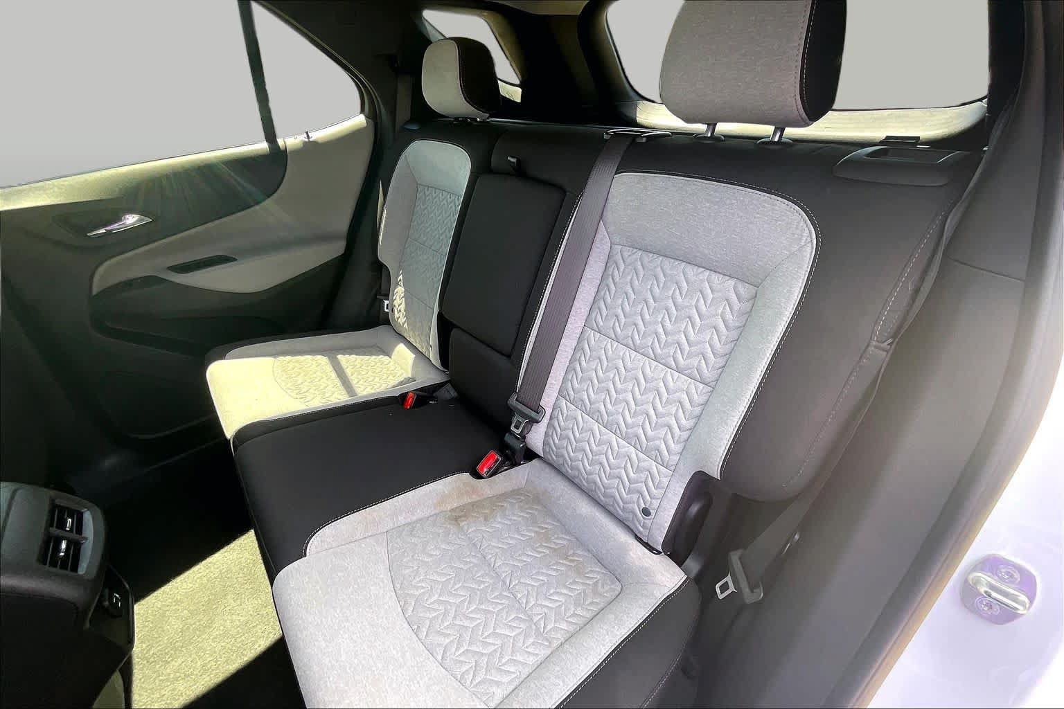 Used 2022 Chevrolet Equinox LT AWD/4WD image 21