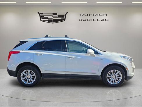 Used 2018 Cadillac XT5 AWD image 4