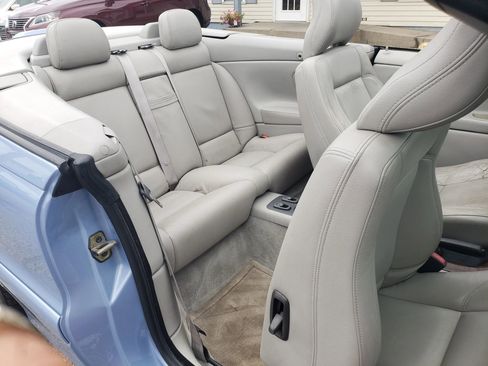 Used 2004 Volvo C70 HT image 16