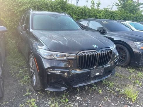 Used 2021 BMW X7 M50i w/ Executive Package AWD/4WD image 8