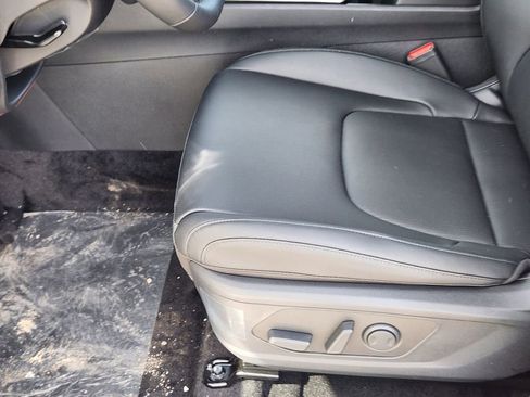 New 2026 Kia Sportage EX image 8