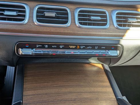 Certified 2025 Mercedes-Benz GLE 580 4MATIC image 23