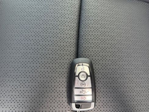 Used 2026 Ford F150 Lariat AWD/4WD image 31