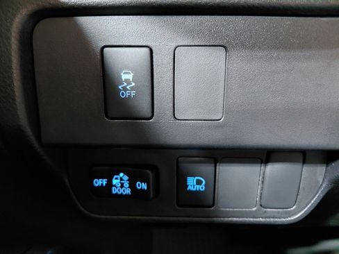 Used 2023 Toyota Tacoma SR5 image 29