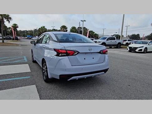 New 2025 Nissan Versa SV w/ Trunk Package image 28