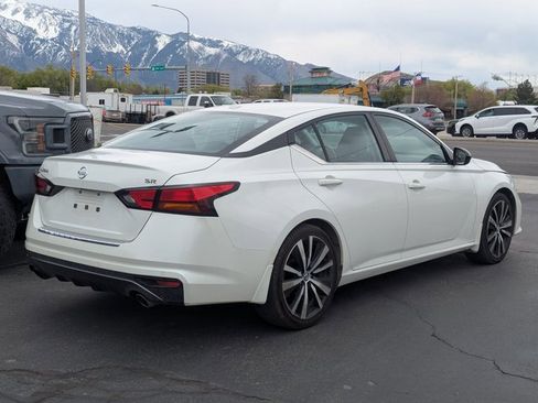 Used 2022 Nissan Altima 2.5 SR image 3