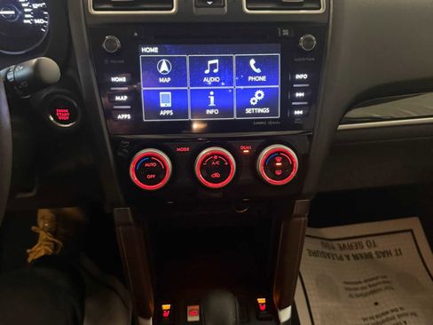 Used 2018 Subaru Forester 2.5i Touring AWD/4WD image 37