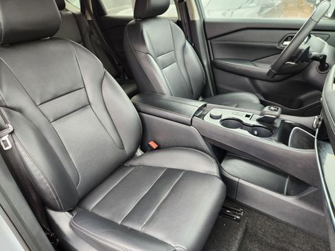Certified 2024 Nissan Rogue SL w/ SL Premium Package AWD/4WD image 15